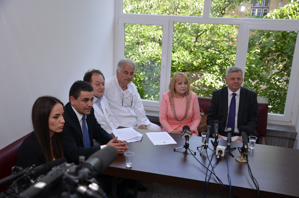 Donacija Fondacije „Dragica Nikolić“ Očnoj klinici KCS