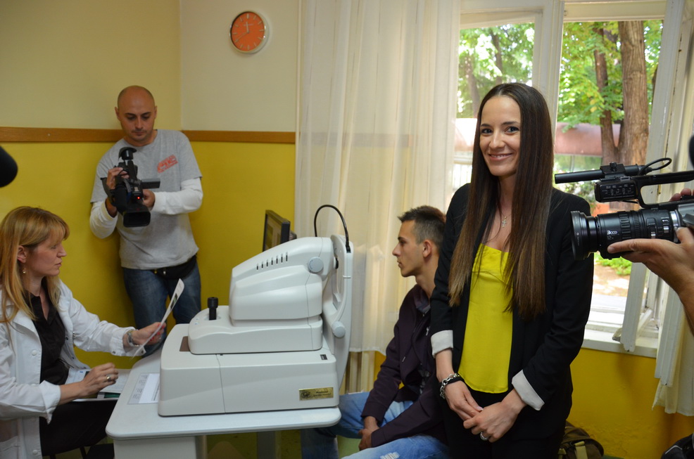 Donacija Fondacije „Dragica Nikolić“ Očnoj klinici KCS